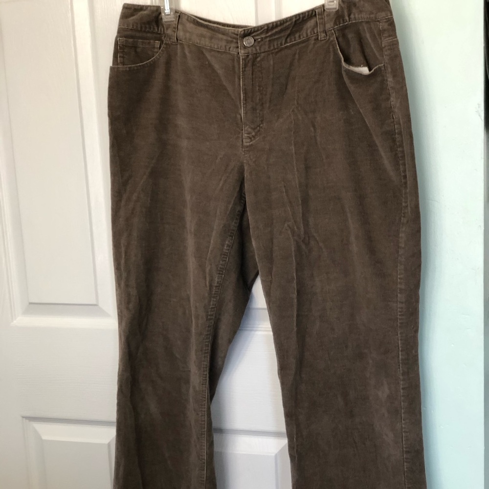 Liz & Co corduroy jeans